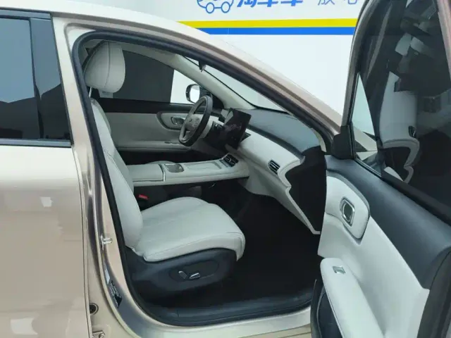 Changan Qiyuan Q05 — Фото автомобиля 8