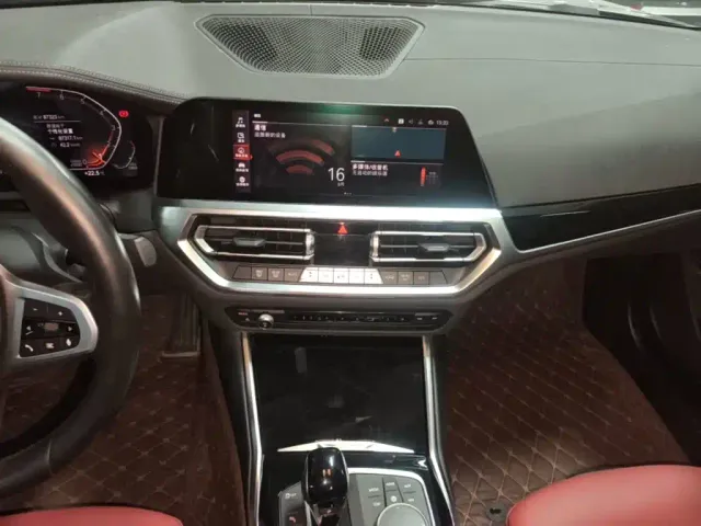 BMW 3 Series — Фото автомобиля 12