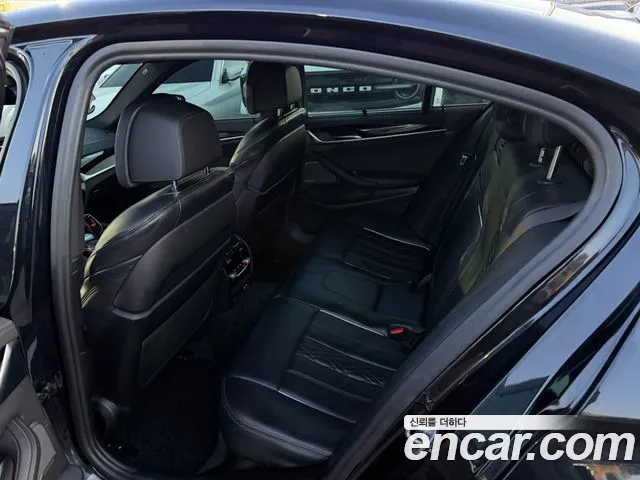 BMW 5-Series — Фото автомобиля 6