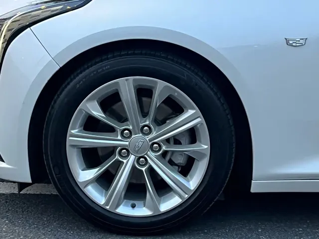 Cadillac CT5 — Фото автомобиля 19