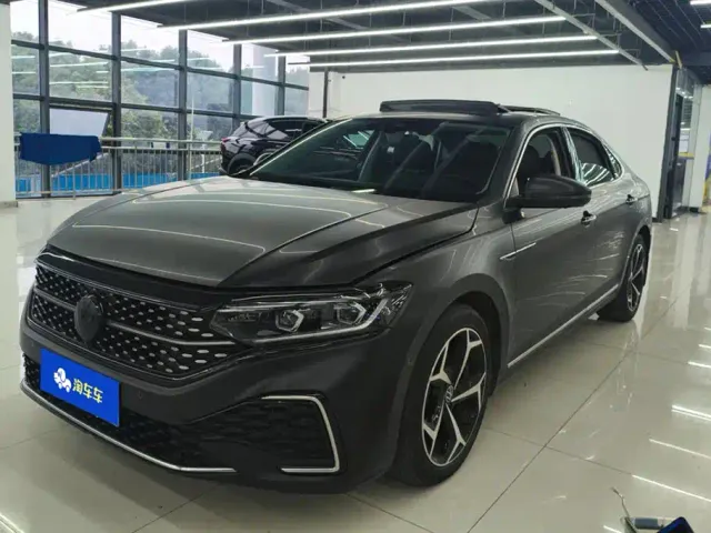 Фотография автомобиля — Volkswagen Passat