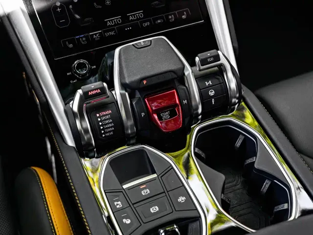 Lamborghini Urus — Фото автомобиля 21