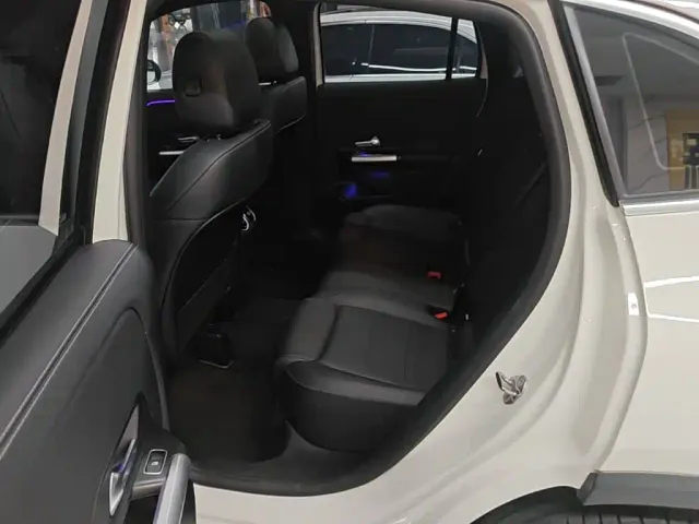 Mercedes-Benz GLA-Class — Фото автомобиля 16