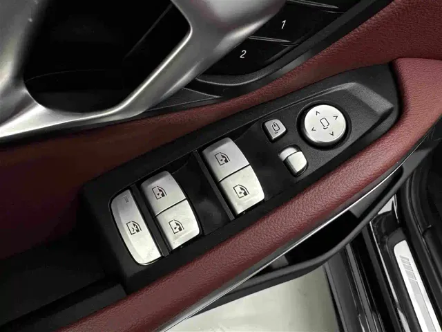 BMW 3 Series — Фото автомобиля 24