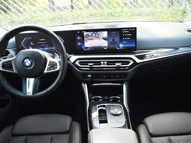 BMW 3 Series — Фото автомобиля 14