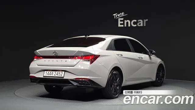 Hyundai AVANTE Avante (CN7) — Фото автомобиля 2