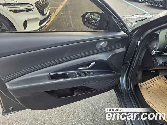 Hyundai Avante CN7 — Фото автомобиля 10