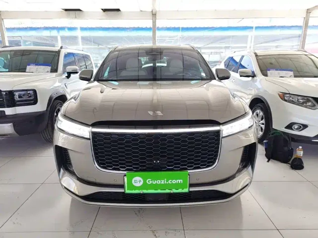 Li Auto ONE — Фото автомобиля 2