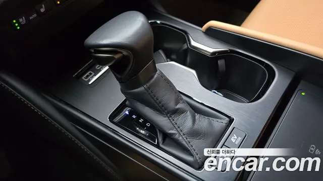 Lexus ES 7th Gen — Фото автомобиля 9