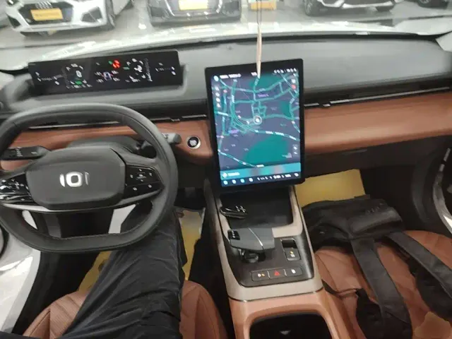 Changan Qiyuan A05 — Фото автомобиля 9