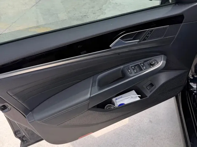 Volkswagen Passat — Фото автомобиля 7