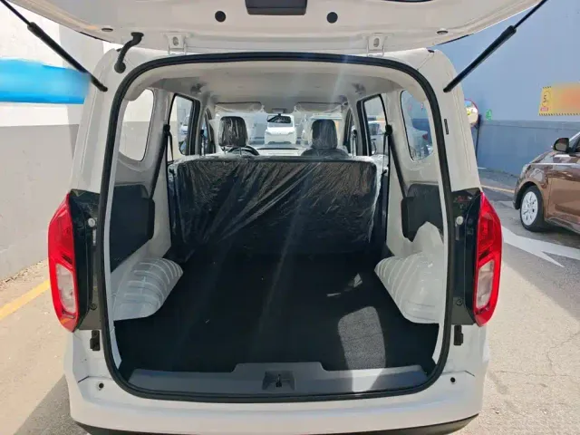 Wuling Hongguang — Фото автомобиля 15