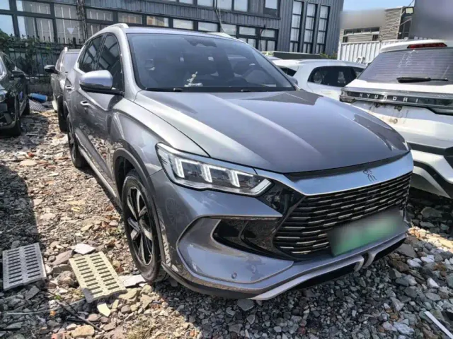 BYD Song Pro — Фото автомобиля 3