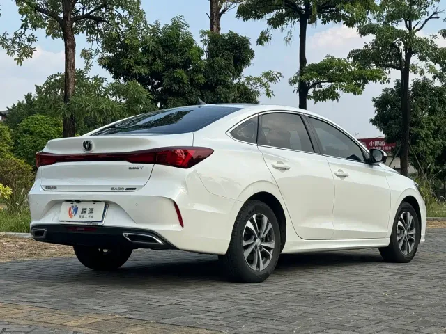 Changan Eado — Фото автомобиля 21