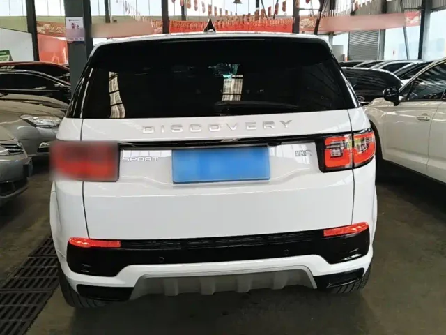 Land Rover Discovery Sport — Фото автомобиля 5