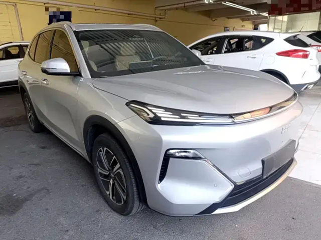 Geely Galaxy Starship 7 EM-i — Фото автомобиля 3