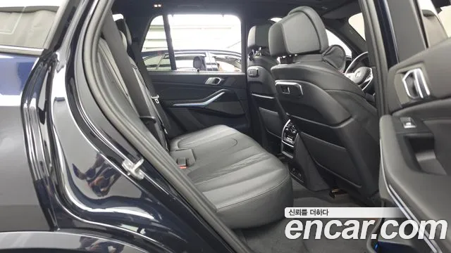 BMW X5 xDrive 40i M Sport — Фото автомобиля 12