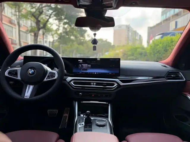 BMW 3 Series — Фото автомобиля 6