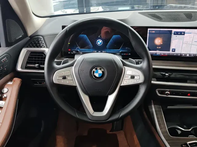 BMW X7 — Фото автомобиля 13