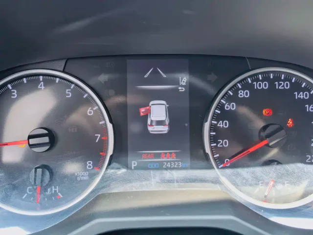 Toyota RAV4 — Фото автомобиля 15