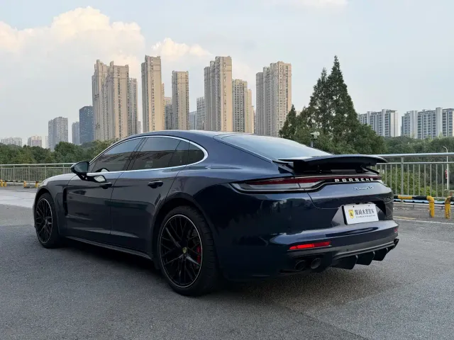 Porsche Panamera — Фото автомобиля 7