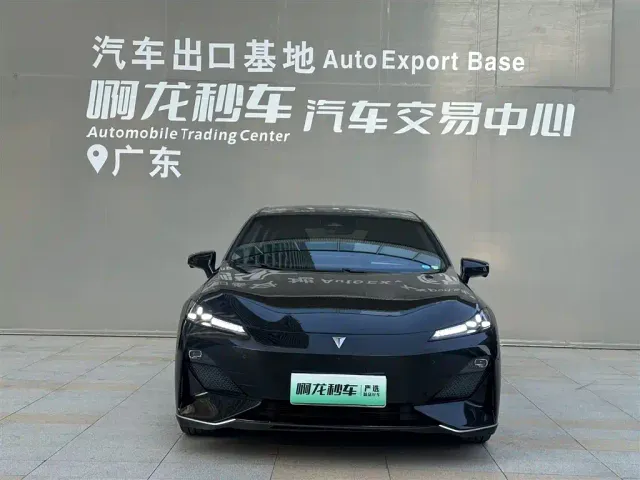 Deepal Deepal SL03 2023 200Max Extended Range — Фото автомобиля 2