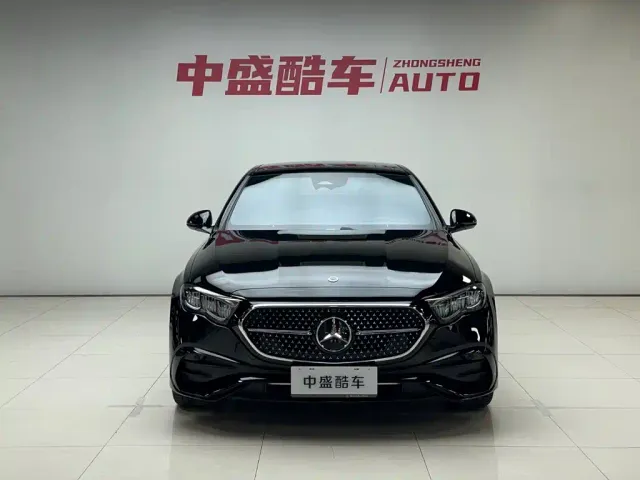 Mercedes-Benz E-Class — Фото автомобиля 2