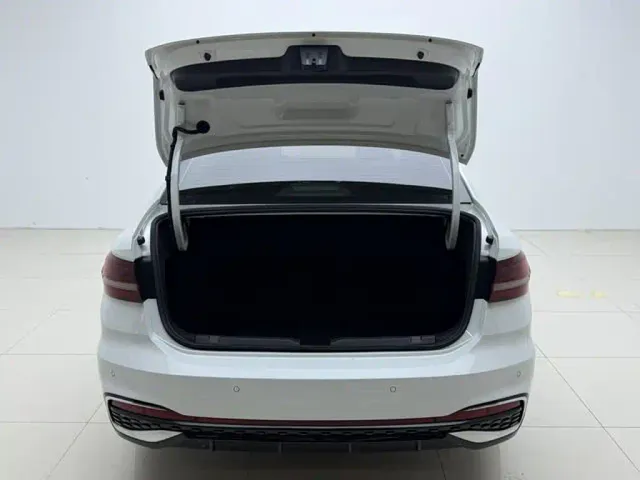 Volkswagen Lavida — Фото автомобиля 19