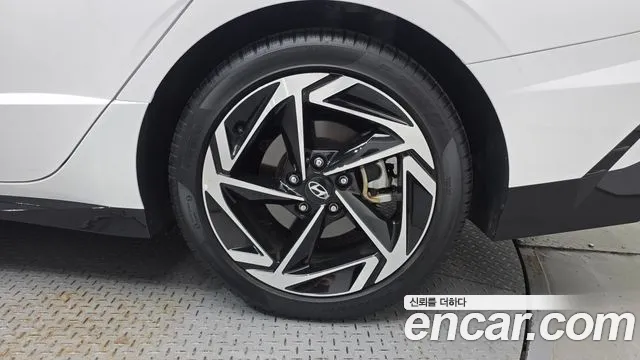 Hyundai Sonata Inspiration — Фото автомобиля 20