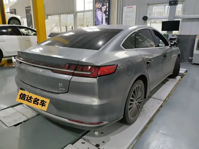 BYD Han — Фото автомобиля 10
