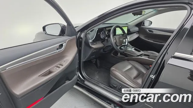 Hyundai Grandeur — Фото автомобиля 10