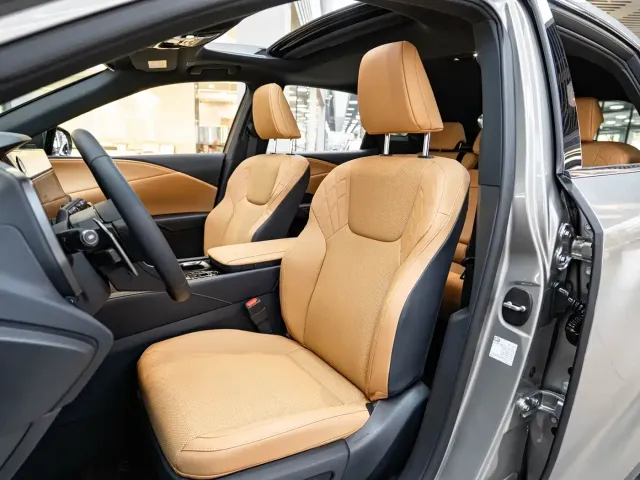 Lexus Lexus RX 2026 300 AWD Premium Edition — Фото автомобиля 11