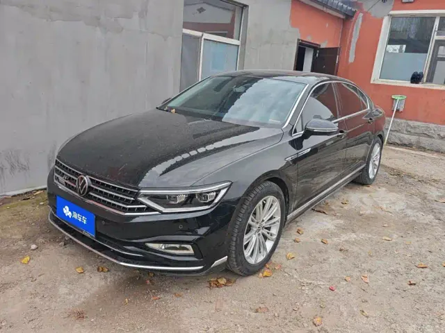 Фотография автомобиля — Volkswagen Magotan