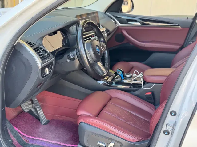BMW iX3 — Фото автомобиля 3