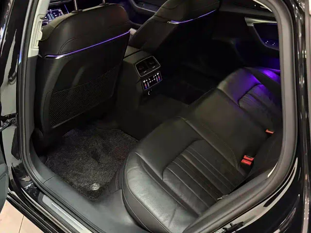 Audi A6L — Фото автомобиля 20