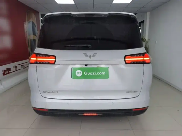 Wuling Starlight 730 — Фото автомобиля 5