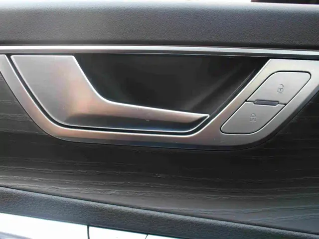 Audi A6L — Фото автомобиля 10
