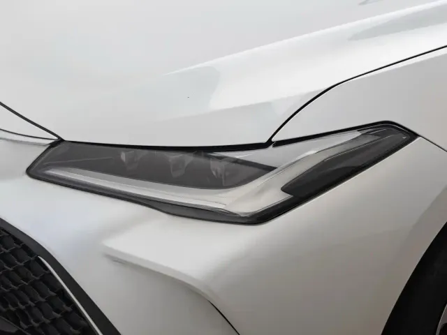 Toyota Avalon — Фото автомобиля 8