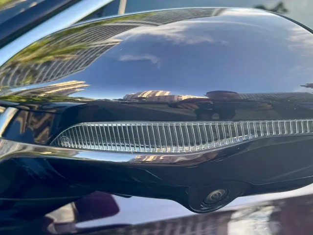 Hongqi H9 — Фото автомобиля 12