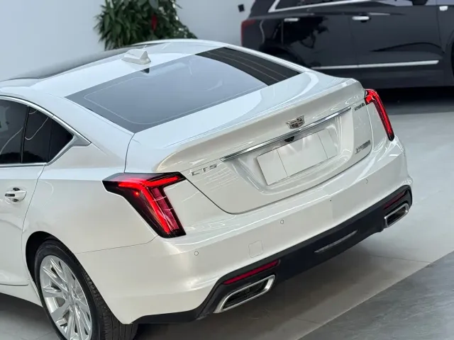 Cadillac CT5 — Фото автомобиля 18