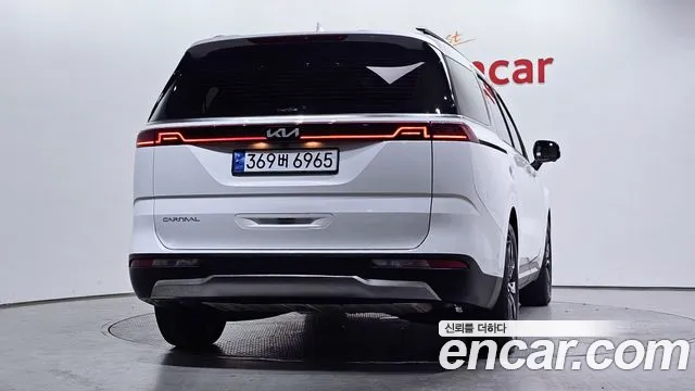 Kia Canival Carnival 4 поколение Бензин 9 мест Signature — Фото автомобиля 4
