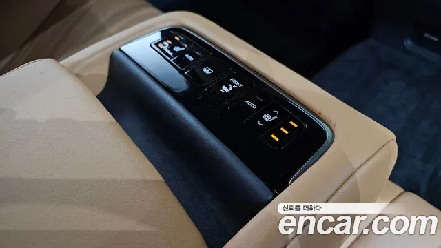 Lexus LS — Фото автомобиля 27