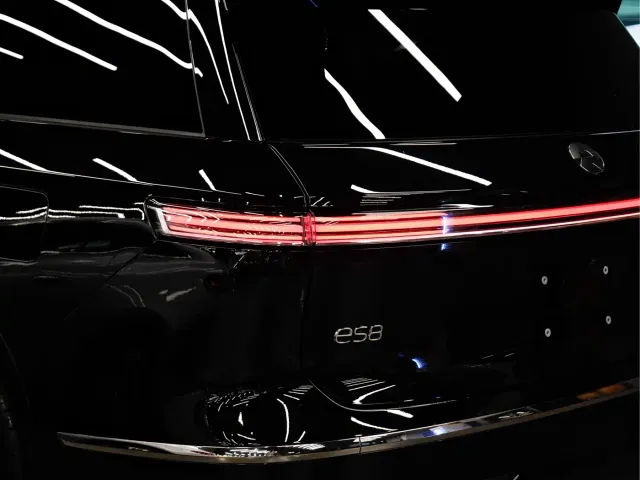 Nio ES8 — Фото автомобиля 7