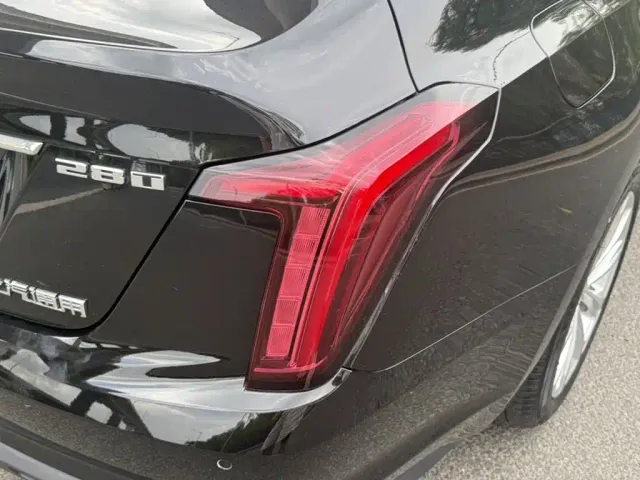 Cadillac CT5 — Фото автомобиля 20
