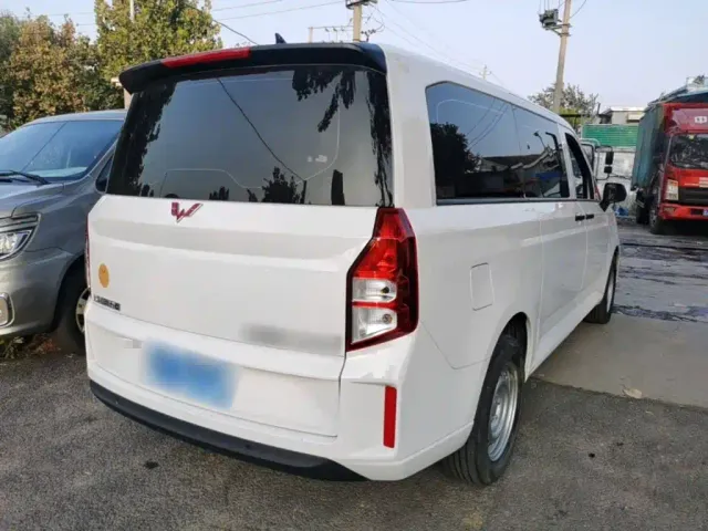 Wuling Zhengcheng — Фото автомобиля 6