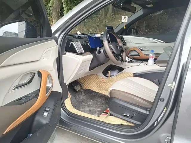 BYD Song Pro — Фото автомобиля 15