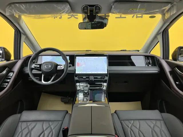 GAC Trumpchi M8 — Фото автомобиля 10