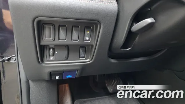 Renault-KoreaSamsung QM6 Новый QM6 2.0 GDe Première 2WD — Фото автомобиля 26