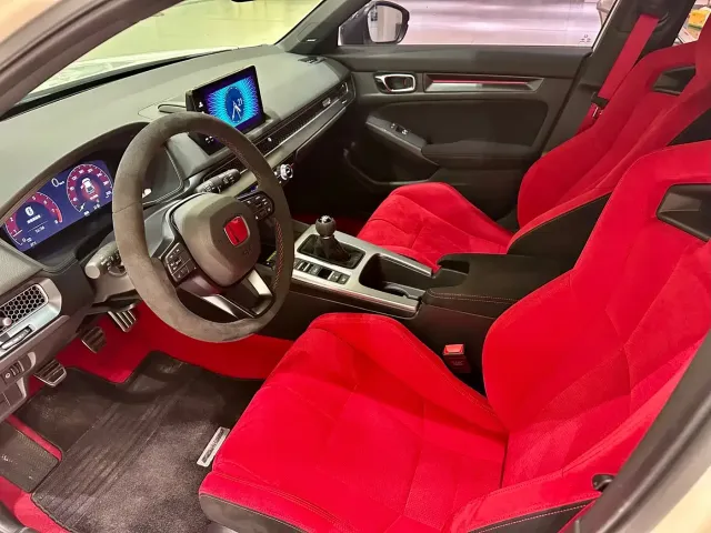 Honda Civic (Import) 2023 2.0T 420TURBO TYPE R — Фото автомобиля 5