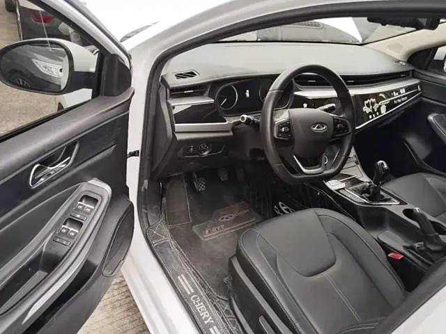 Chery Arrizo 5 — Фото автомобиля 12